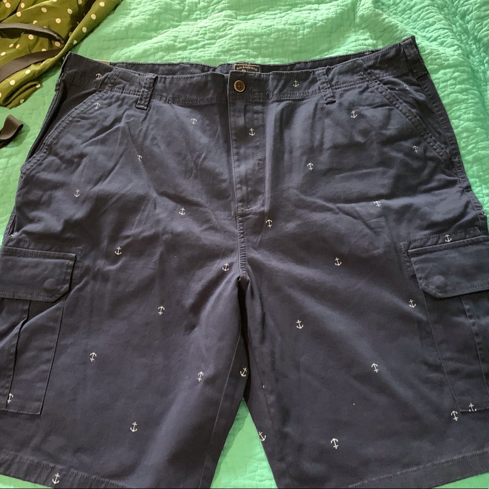 6 pairs of G. H. Bass Shorts, size 42 waist